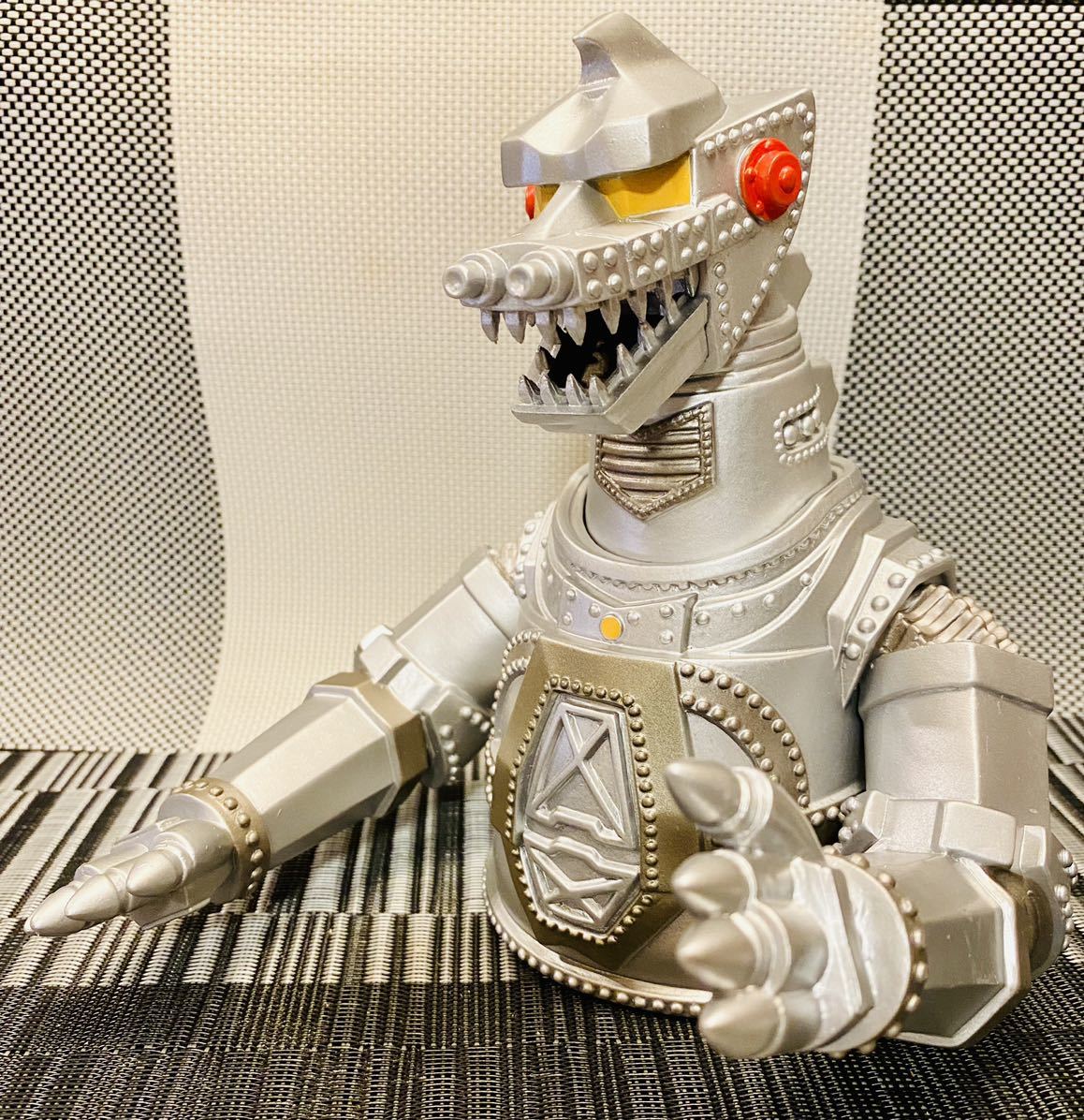 超激得，大得価 ID:T046 バストバンク BUSTBANK メカゴジラ ダイヤモンドセレクト 貯金箱(ゴジラ)｜売買されたオークション情報、yahooの商品情報をアーカイブ公開 - オークファン ゴジラ
