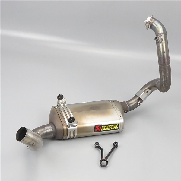 AKRAPOVIC(アクラポヴィッチ) cbr250rr akrapovicマフラーのエキパイ
