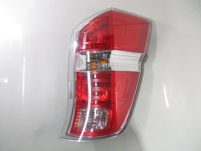 ステップワゴン　RK1/2　前期★　左テールライト