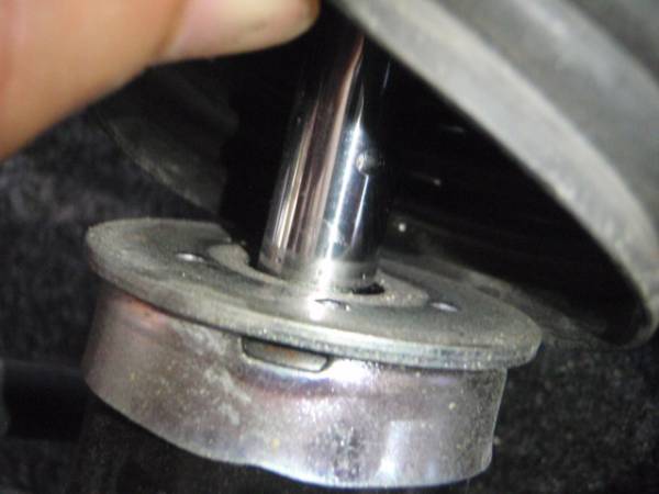 SH09即決!インプレッサ GH2 リアショック ASSY 片側