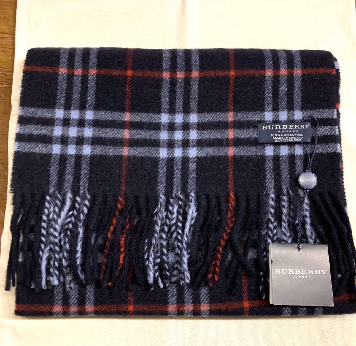 得価，お得 タグ付き BURBERRY LONDON バーバリー ノバチェック ラムズウール100% マフラー ネイビー 紺 ロング(マフラー)｜売買されたオークション情報、yahooの商品情報をアーカイブ公開 - オークファン 服飾小物