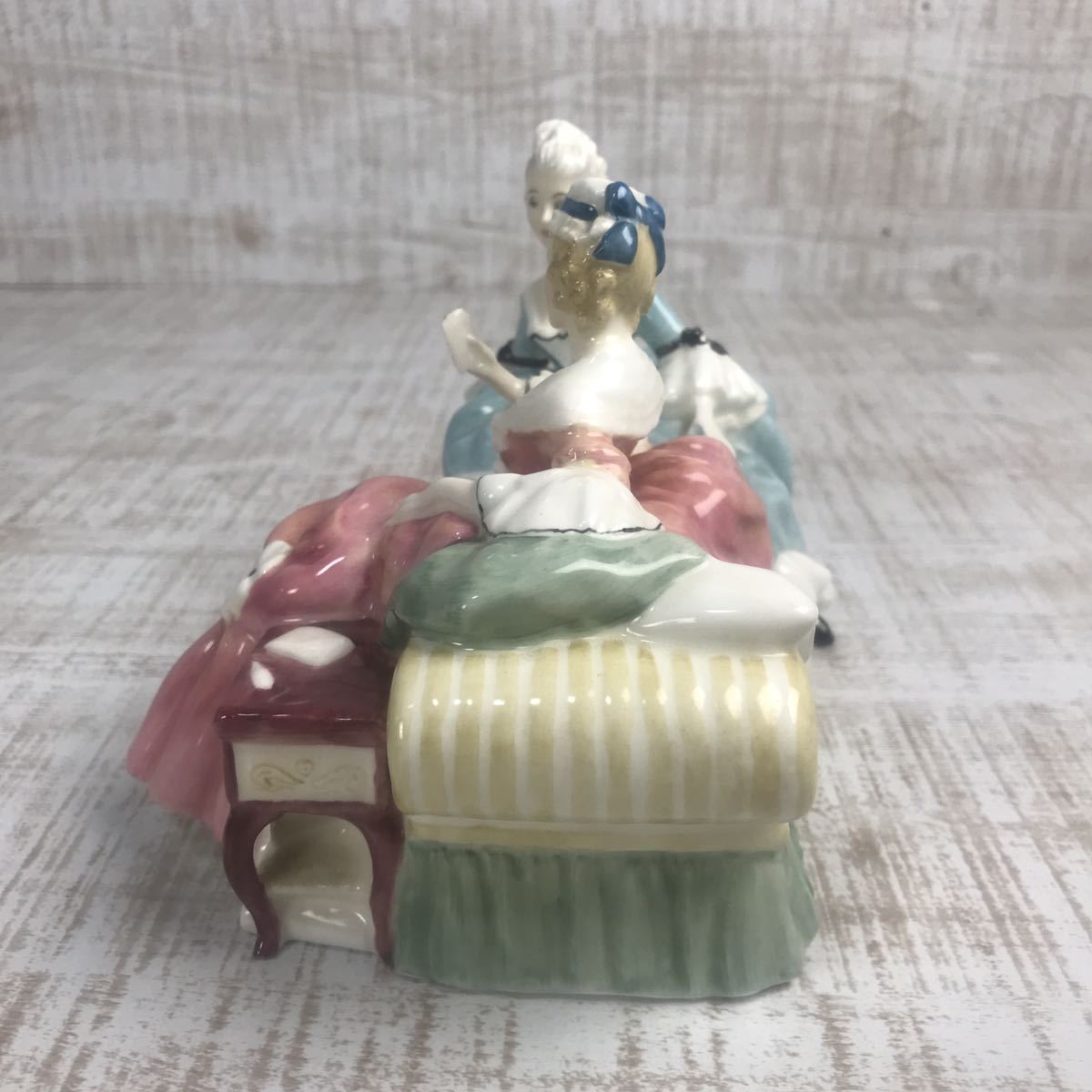 1-28 Y127-1253982 Royal Doulton ロイヤルドルトン 置物 人形 