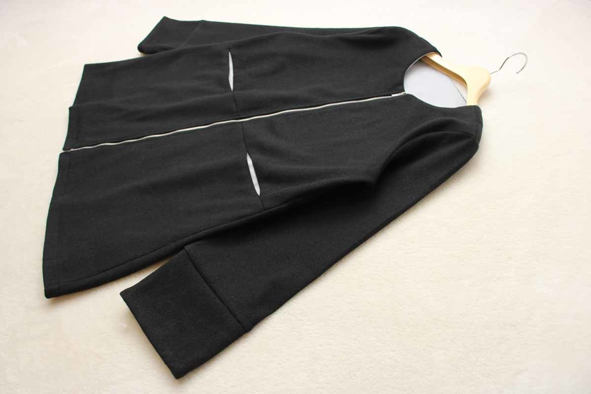 1-872 新品　ノーカラージップコート ブラックＦサイズ