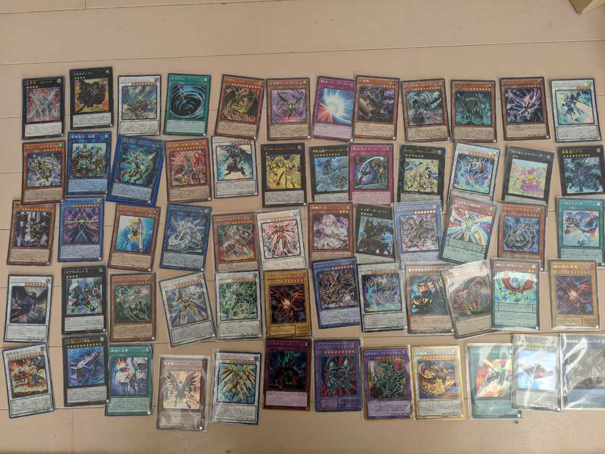 遊戯王 レリーフ 引退品 引退処分品 プリシク、シークレット、レリーフ等大量 等 遊戯王 引退 まとめ売り シークレット、レリーフ、レア 大量 1200枚以上 美品