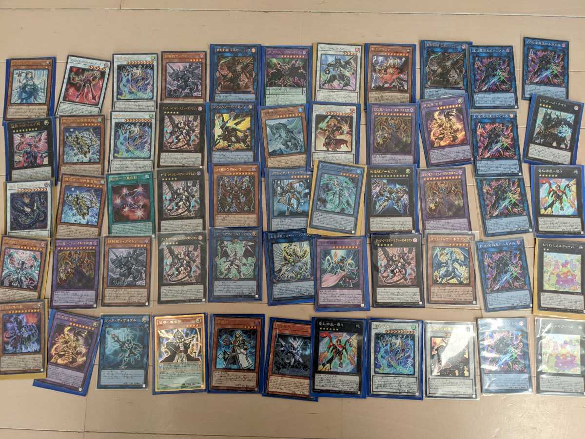 遊戯王 レリーフ 引退品 引退処分品 プリシク、シークレット、レリーフ等大量 等 遊戯王 引退 まとめ売り シークレット、レリーフ、レア 大量 1200枚以上 美品