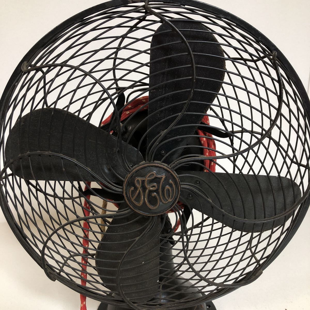 i11 芝浦電気 アンティーク 12インチファン 黒い扇風機 昭和レトロ