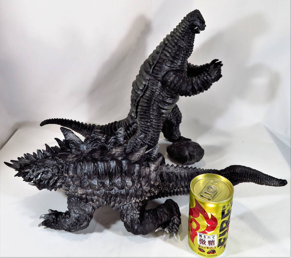 CCP レッドキング、マグラー BLACK Verセット(ウルトラマン