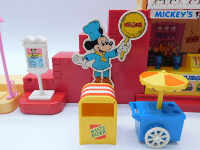 ☆A1864 当時物 たのしいディズニーランド ミッキーレストラン トミー
