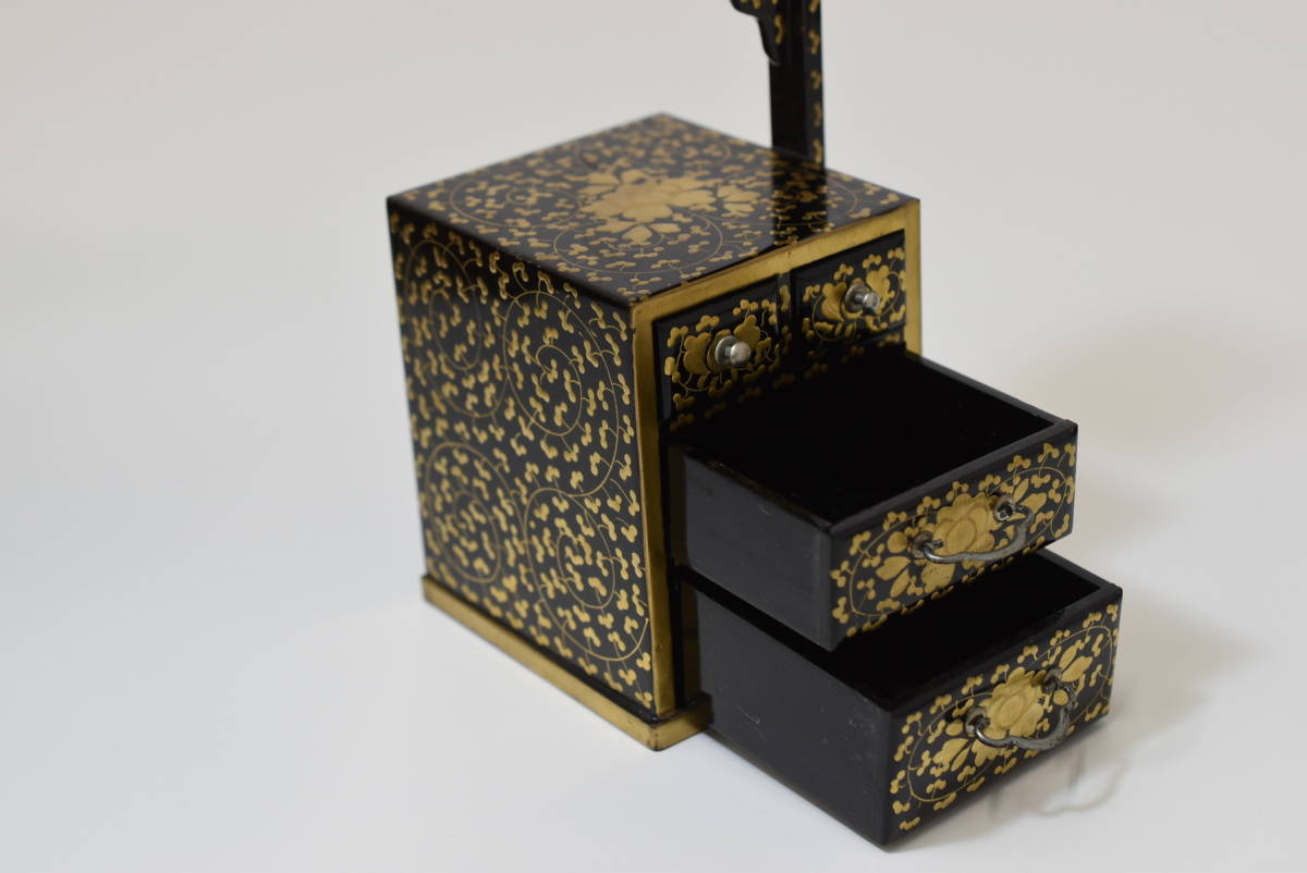 オ7】黒漆塗木地 牡丹唐草蒔絵 上手 針箱 鏡台 箱付 雛道具【