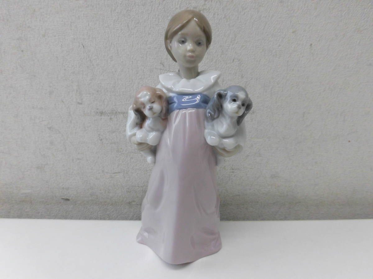 リヤドロ LLADRO 私のパピーたち No.6419 私のパピィたち フィギュリン 0 |