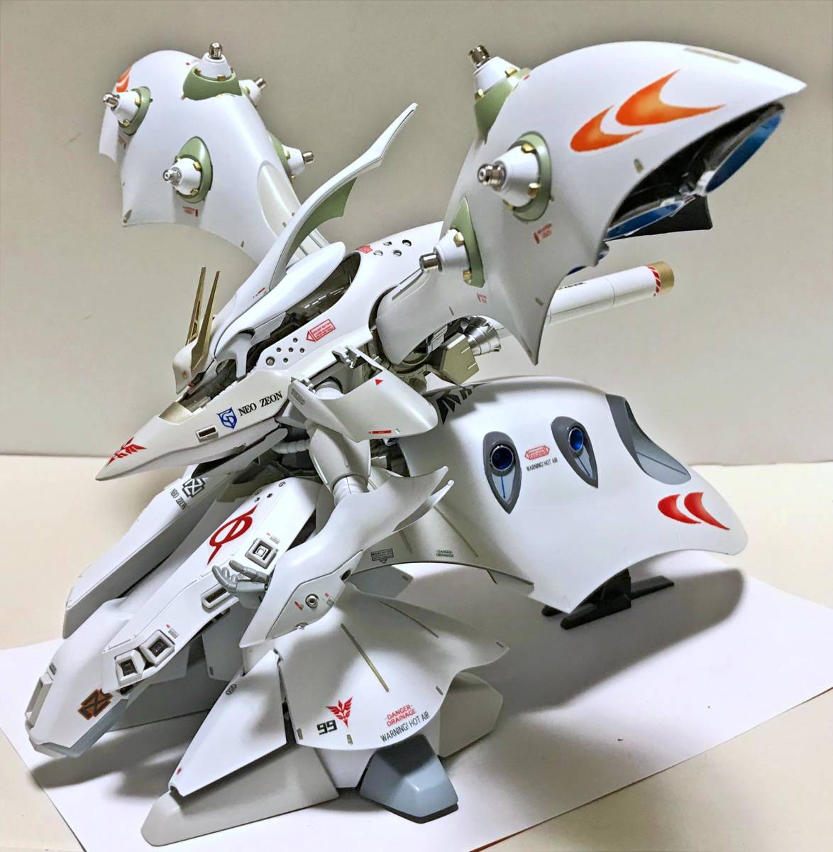 HGUC 1⁄144 ナイチンゲール｜バンダイ ホビーサイト
