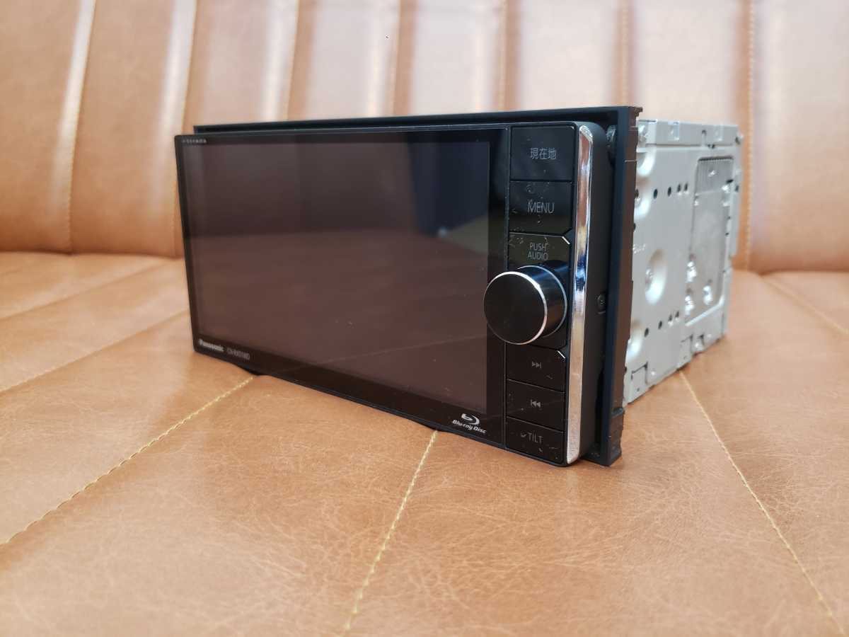 パナソニック Panasonic CN-RX01WD カーナビ ストラーダ CN-RX01D 中古