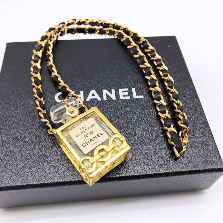 1円～鑑定済 CHANEL シャネル No.19 香水瓶 ミニボトル ゴールド装飾