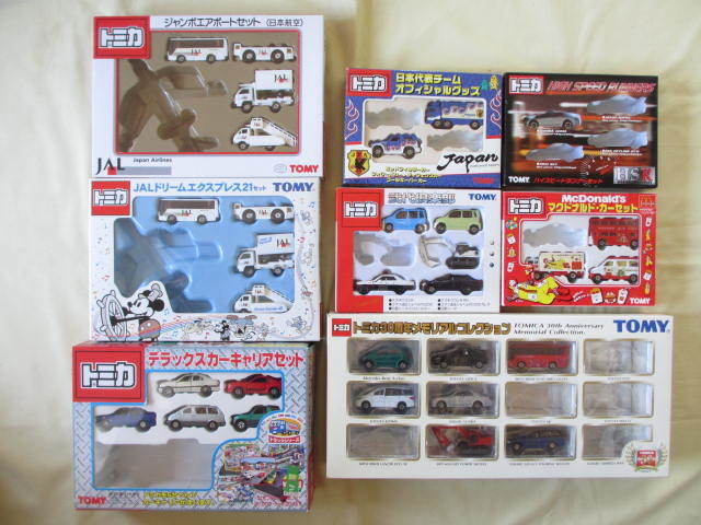 ≪トミカ≫⇒セット物31台 中古