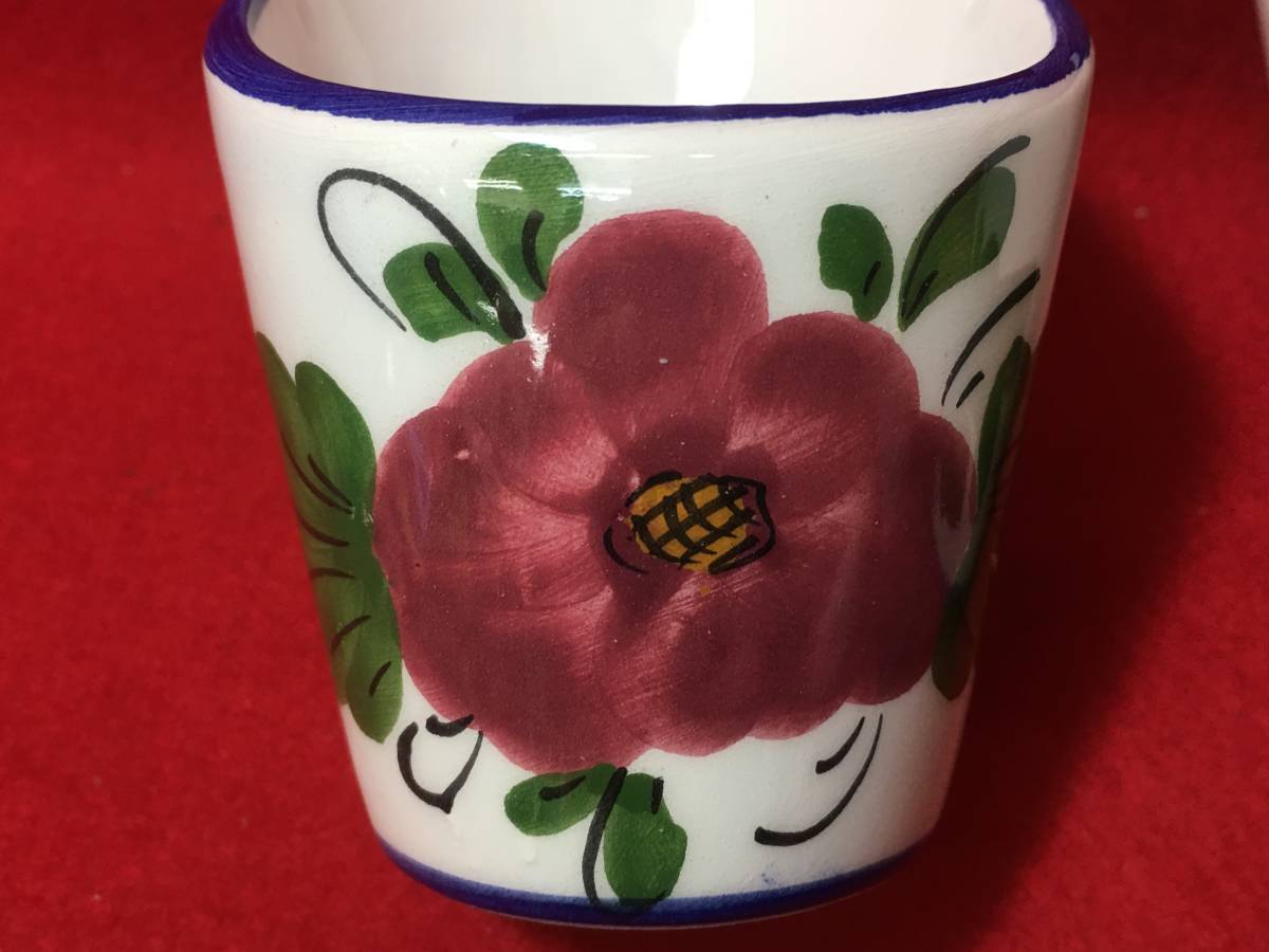 逸品堂 2個 セットス ペインの小物入れ 赤 青 花柄 陶器 入れ物 掛け花 花瓶 花器 入れ物 Made In Spain 珍品 焼き物 色絵 絵付け 西洋 売買されたオークション情報 Yahooの商品情報をアーカイブ公開 オークファン Aucfan Com