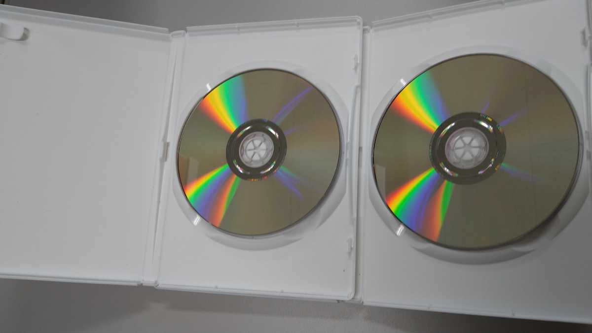 塩地美澄 DVD ２枚セット「Follow Me」「Salty Love」_8