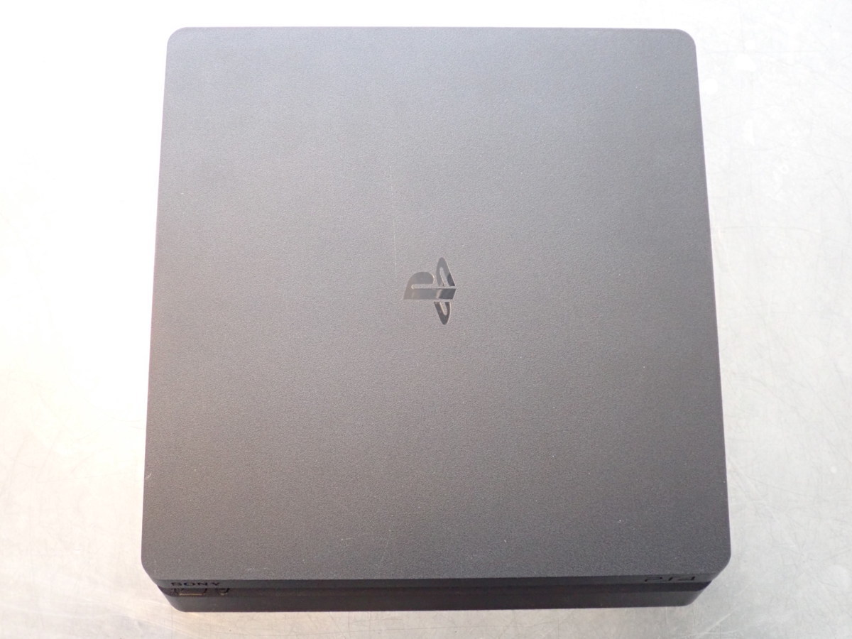SONY ソニー】PS4 本体 CUH-2000b 1TB ジェットブラック 黒 クロ 