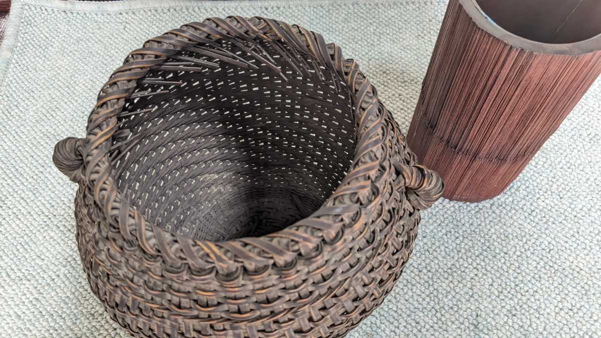 昭和レトログッズ竹籠・インテリア・円筒形バスケット 　直径50cm高さ５２㎝ レトロ  籠 昭和レトログッズ竹籠・インテリア・円筒形バスケット