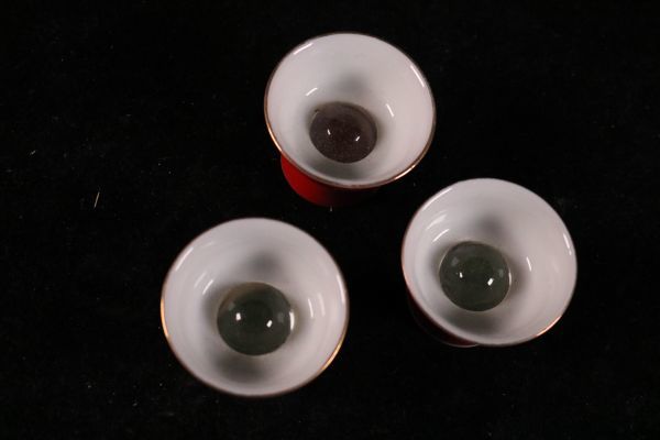 御猪口 3客セット 高台盃 ガラス玉 隠し絵 春画 酒器 ぐい呑み その他 売買されたオークション情報 Yahooの商品情報をアーカイブ公開 オークファン Aucfan Com 御猪口 3客セット 高台盃 ガラス玉 隠し絵 春画 酒器 ぐい呑み その他 売買されたオークション情報 Yahooの商品情報をアーカイブ公開 オークファン Aucfan Com