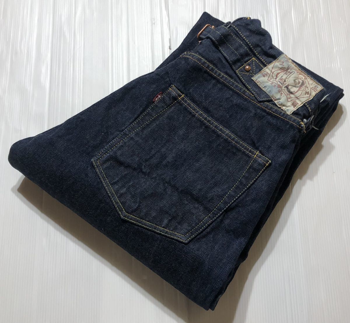 □ EVISU エヴィス □ LOT2013 NO2 シンチバックベルト付 黄色ペイント