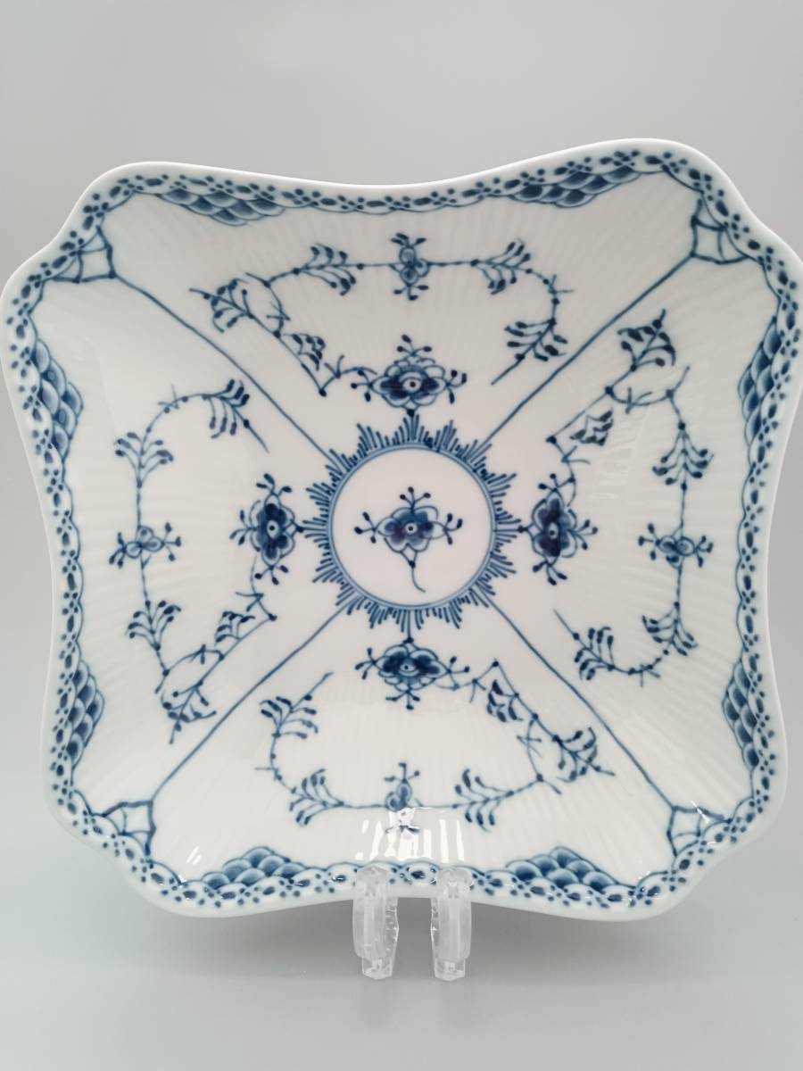 ○ロイヤルコペンハーゲン Royal Copenhagen ブルーフルーテッド