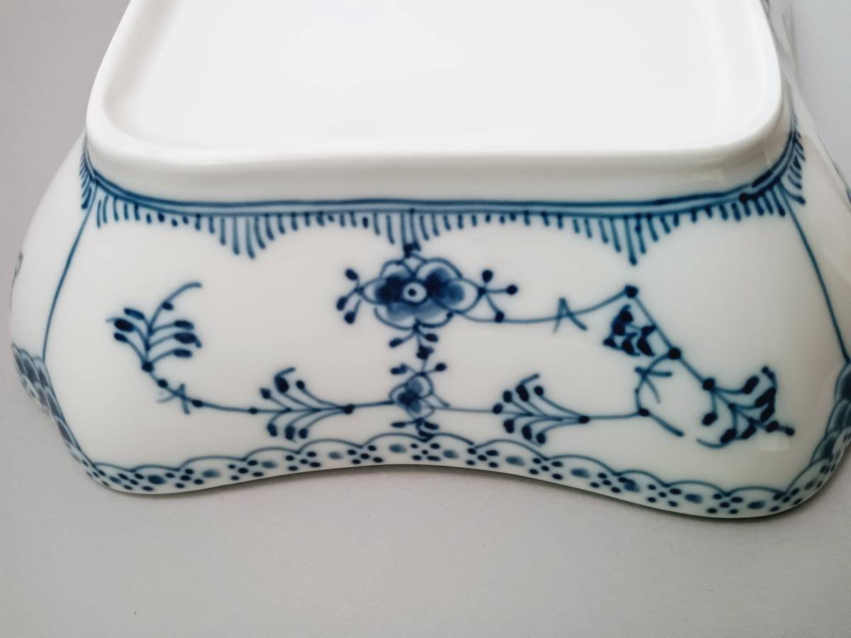 ○ロイヤルコペンハーゲン Royal Copenhagen ブルーフルーテッド