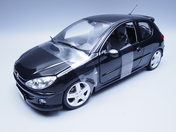 1/18 ノレブ プジョー 206 RC ブラック モデルカー 【超レア】 ノレブ製 1/18 プジョー 206 RC 黒(ノレブ)｜売買されたオークション