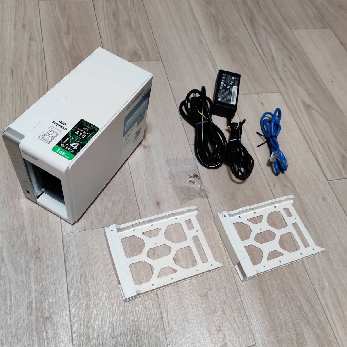 QNAP NAS TS-231 | HDDなし Adapter TS-231の 3,470円QNAP ACアダプター
