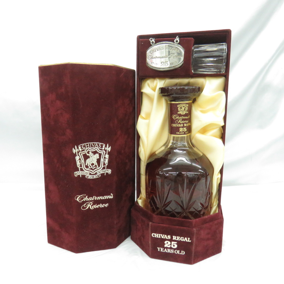 【未開栓】CHIVAS REGAL シーバスリーガル 25年 チェアマンズリザーブ ウイスキー 750ml 43％ 箱・替え栓・冊子・プレートあり 10933846