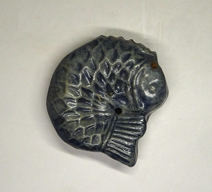 Yahoo!オークション 李朝 瑠璃釉 | CY263 朝鮮古美術 魚形水滴 幅7.6cm
