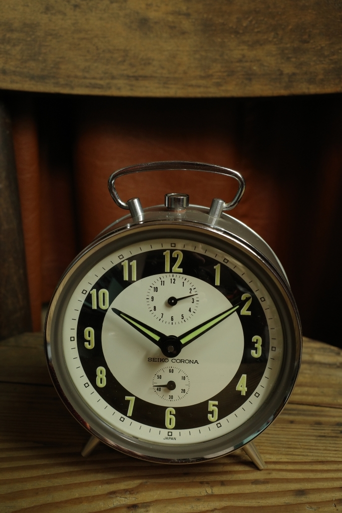 中古､現状品］SEIKO CORONA ゼンマイ式目覚まし置き時計 アンティーク