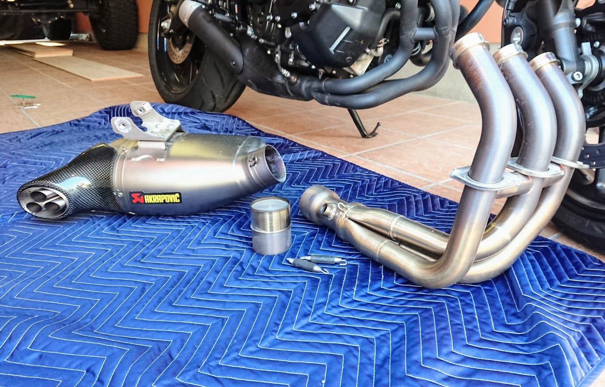 AKRAPOVIC アクラポビッチ フルエキマフラー チタン XSR900 MT-09