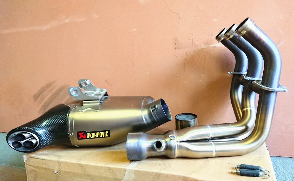 AKRAPOVIC アクラポビッチ フルエキマフラー チタン XSR900 MT-09