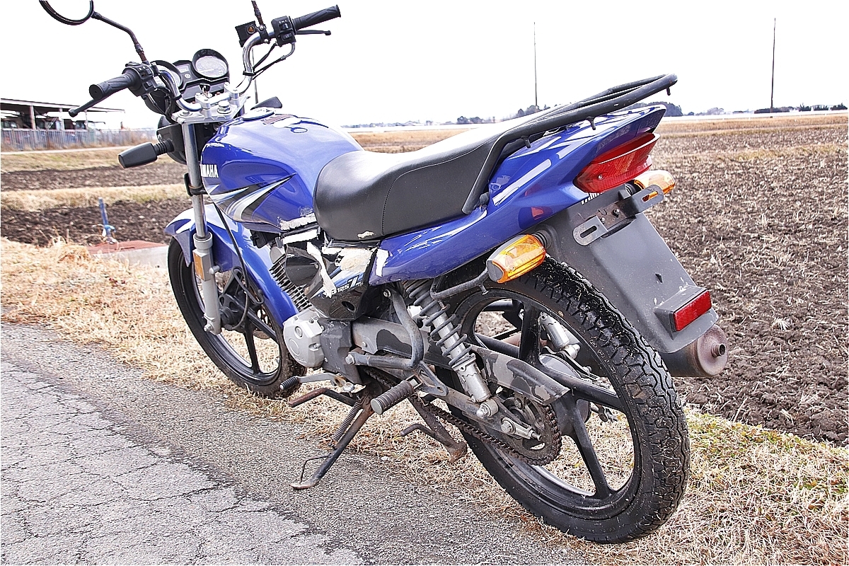 三重 バイク ヤマハ YBR125 125cc 原付二種 不動車 部品取り 三重 バイク ヤマハ YBR125 125cc 原付二種 不動車 部品取り