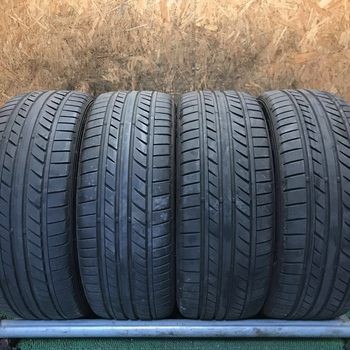 赤字超特価，送料無料 GOODYEAR EAGLE LS EXE 245/45R19 102W 極上バリ山4本価格 A-184 福岡 引き取り大歓迎 19年製 1000円スタート 早い者勝ち(中古品)｜売買されたオークション情報、yahooの商品情報をアーカイブ公開 - オーク 19インチ