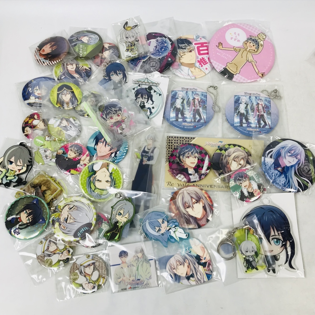 ジャンク アイドリッシュセブン アイナナ グッズ 缶バッジ アクスタ 