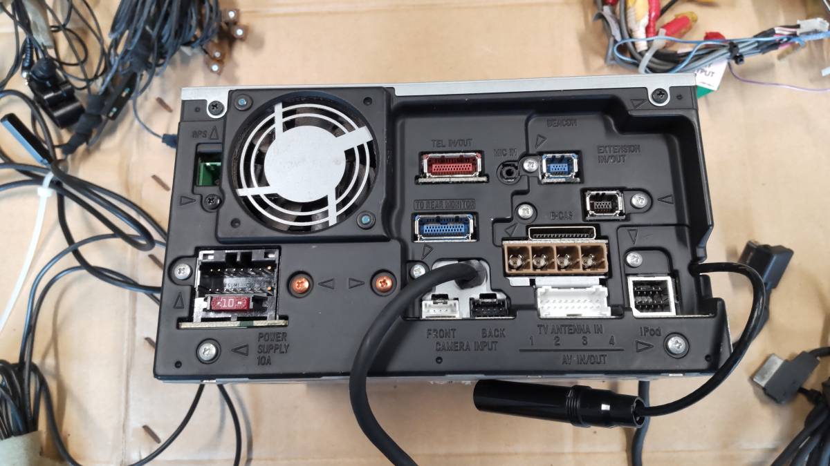 付属品あります。カロッツェリア サイバーナビ AVIC-ZH9900 HDD