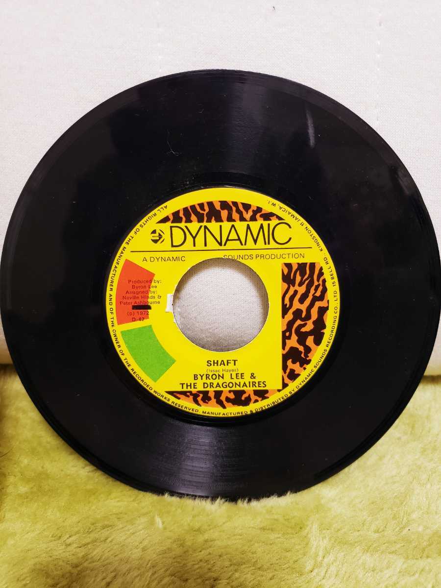 正規品，得価 当時物7インチミニレコード DYNAMIC SHAFT Issac Hayes BYRON LEE&THE DRAGONNAIRES SHOW ME YOUR COMPANY Barry Biggs(レゲエ)｜売買されたオークション情報、yahooの商品情報をアーカイブ公開 - オークファン レゲエ