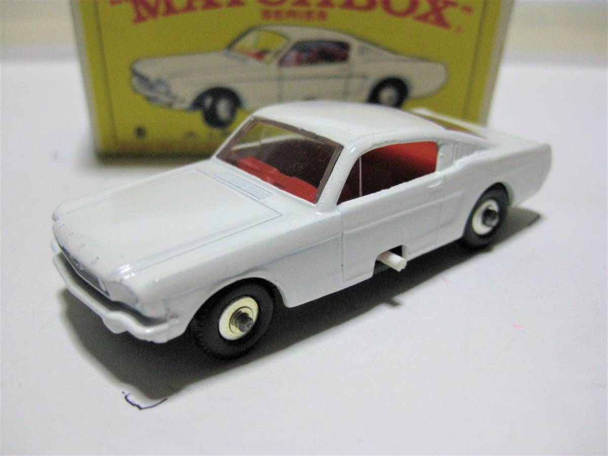 Matchbox Ford Mustang Lesney 0 | No. Vintage Superfast White 1 