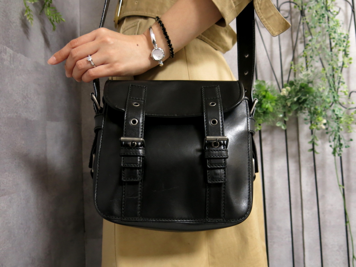 SAINT LAURENT コンパクト Saint 超極美品 ブラック 三つ折り財布 