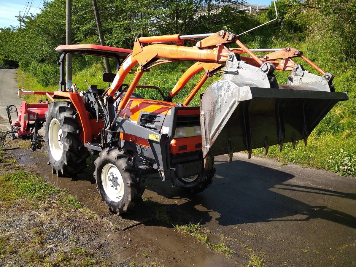 クボタトラックターGL-32 フロントローダー付属(車体)｜売買された 