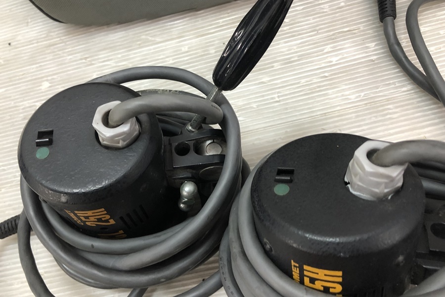 COMET コメット株式会社 ストロボヘッド スタジオ撮影はCOMET CB-25