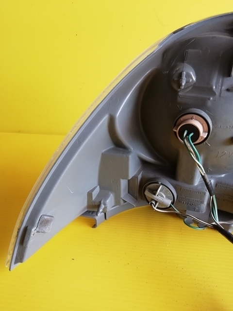 テールランプ 右 アルテッツァ SXE10 アルテッツァ(SXE10)右