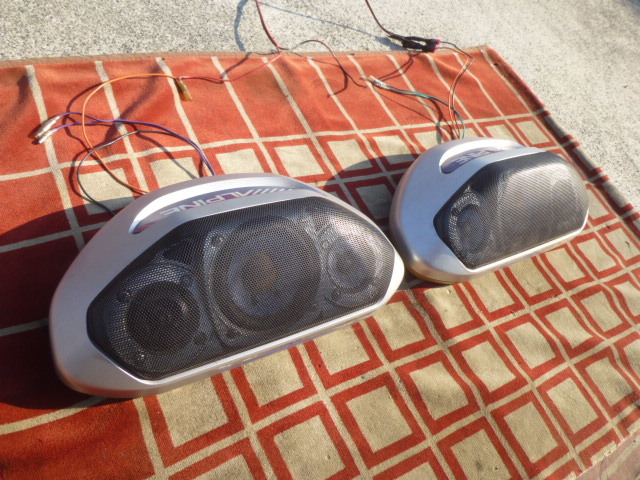 ☆ALPINE 置き型 ボックススピーカー SBE-1330S アルパイン 据え置き型