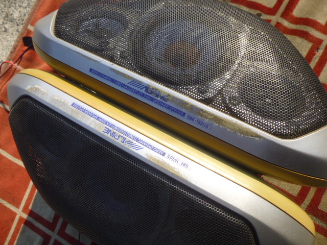 ☆ALPINE 置き型 ボックススピーカー SBE-1330S アルパイン 据え置き型