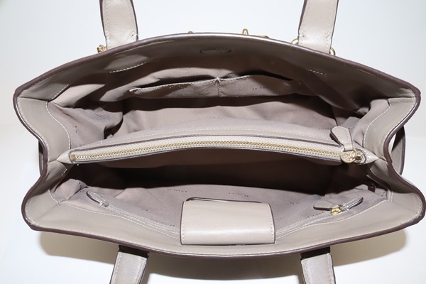 COACH コーチ スワッガー キャリーオール ペブル レザー トートバッグ