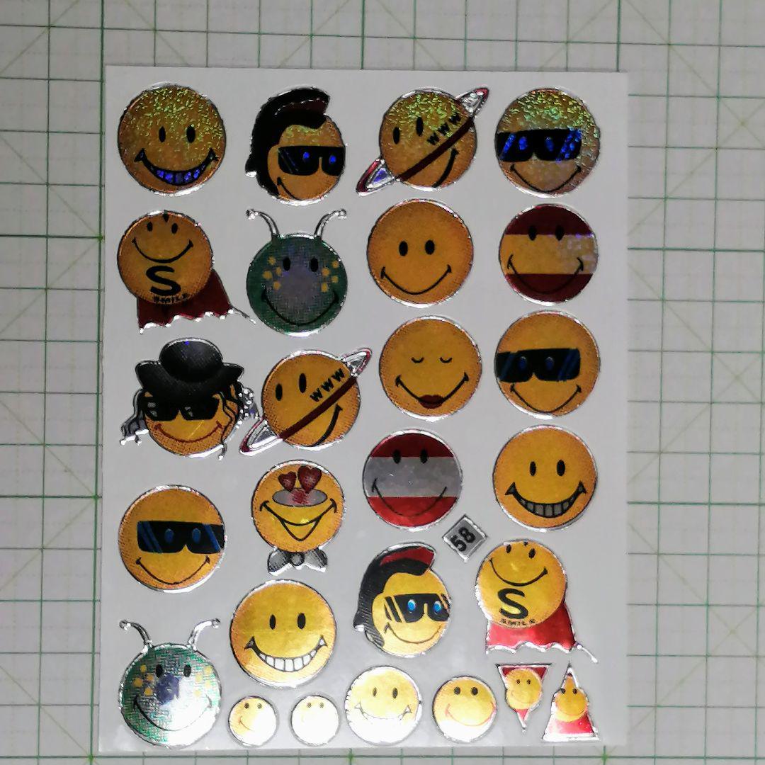 スマイル シール Smile キャラクター アニメ 漫画 マーク ステッカー キラキラ 光 その他 売買されたオークション情報 Yahooの商品情報をアーカイブ公開 オークファン Aucfan Com