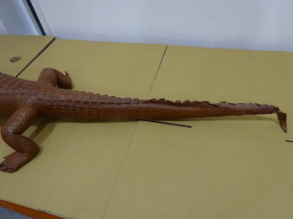 現状品 レトロ ワニ 剥製 鰐 ワニの剥製 置物 ワニ革 全長約100cm(置物