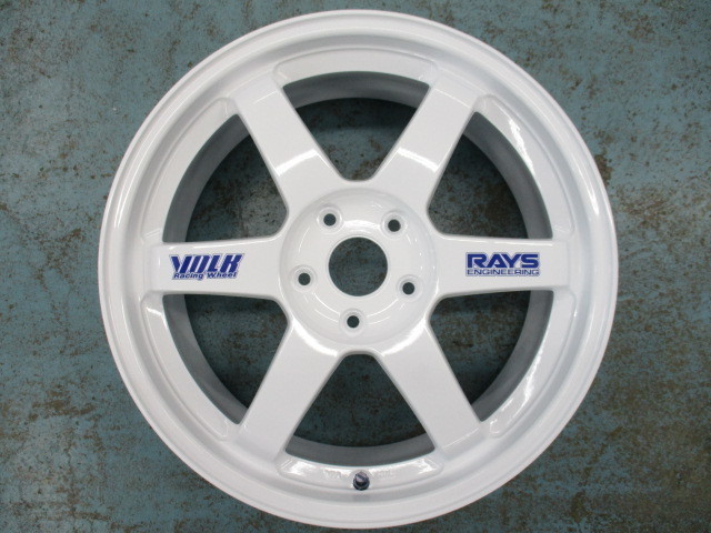 格安，本物保証 レイズ ボルクレーシング TE37 18x7.5J +48 PCD114.3/5H 再塗装ホワイト 鍛造 レヴォーグ アテンザ RAYS VOLK RACING(5穴)｜売買されたオークション情報、yahooの商品情報をアーカイブ公開 - オークファン 5穴
