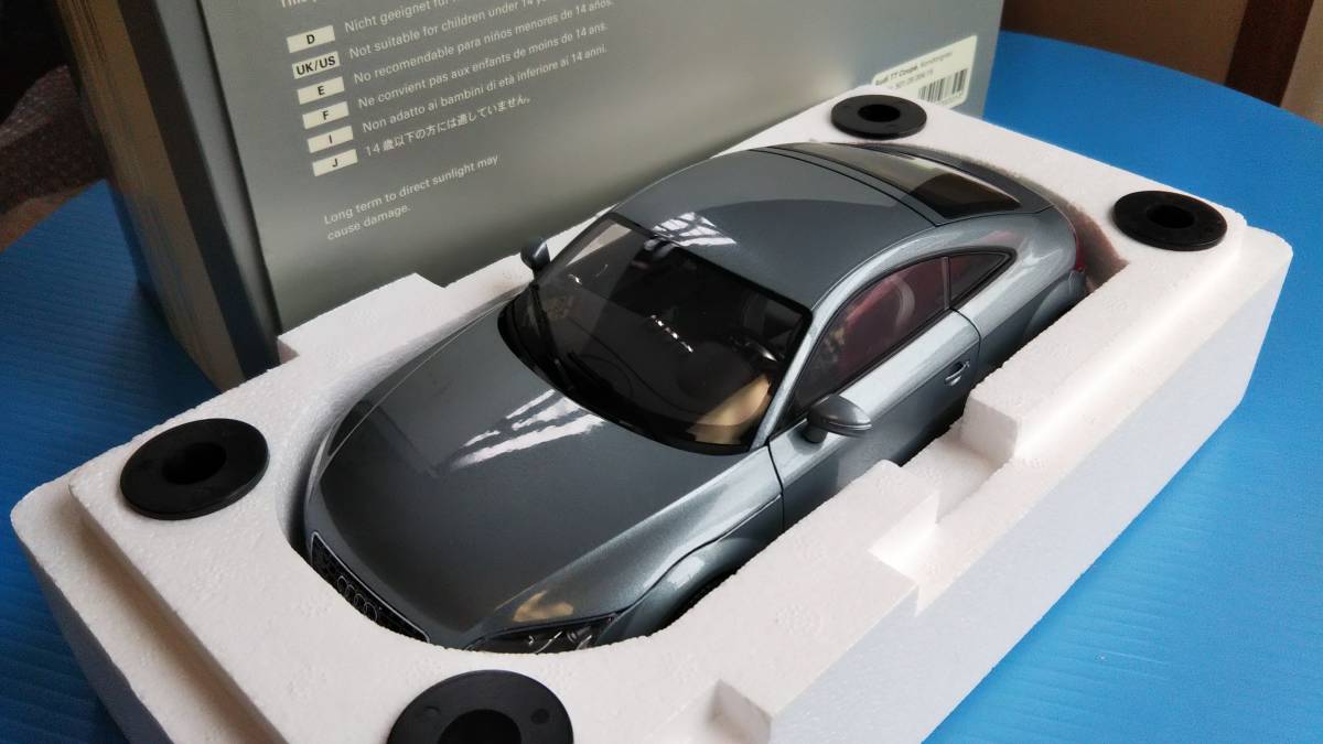 未展示品 京商 1/18 Audi Collection アウディ限定品 TT-Coupe(乗用車 